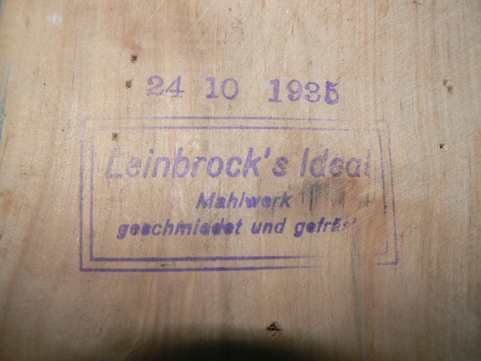 Antike Wandkaffeemühle Leinbrock`s, Bauernmalerei, Unikat, 1935 in Rosenfeld