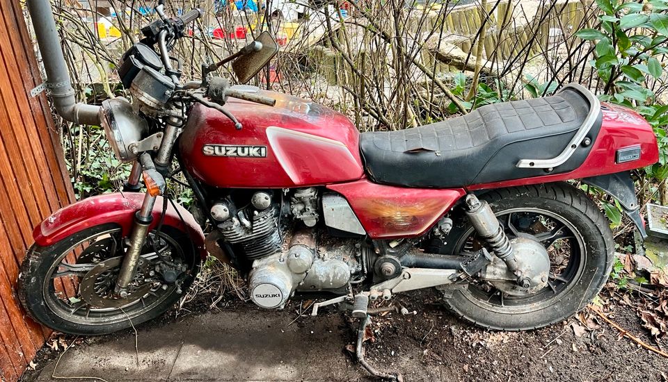 2 Stück Suzuki GS 850 G Kardantourer, ein Preis in Hamburg