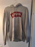 Levis pulli gr m grau rot Nordrhein-Westfalen - Radevormwald Vorschau