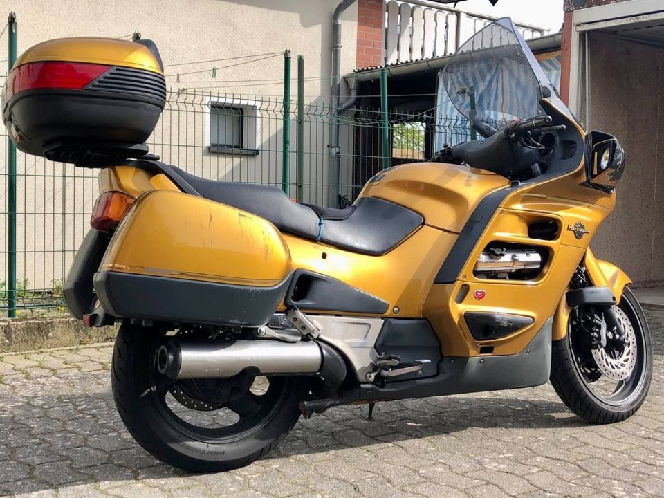 Honda ST1100 Edition 50 Jahre 500 Stück Weltweit. Letzte Preis in Wunstorf