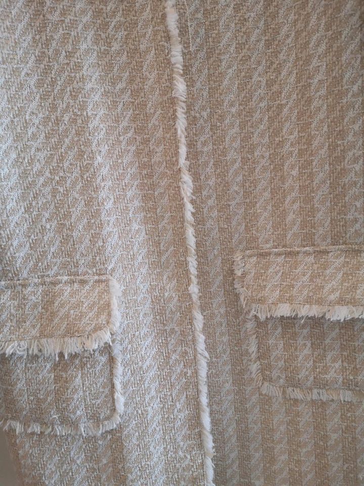 Boucle Mantel creme my twin in Kamp-Lintfort