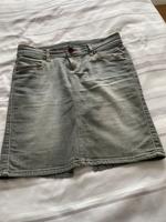 Neuer Rock, Benetton Jeans, Größe 38 grau Rheinland-Pfalz - Konz Vorschau