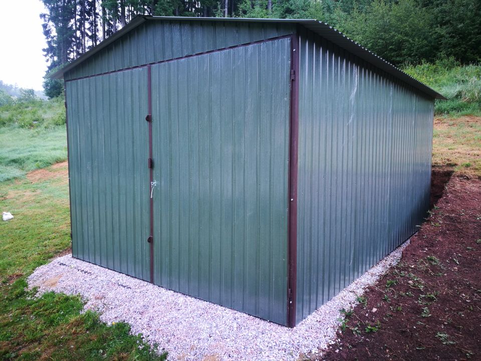 Blechgarage Gartenraum Stahl Fertiggarage Metallgarage PL 3x6* in Helsa