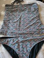 1 Tankini in grau Sachsen - Hoyerswerda Vorschau