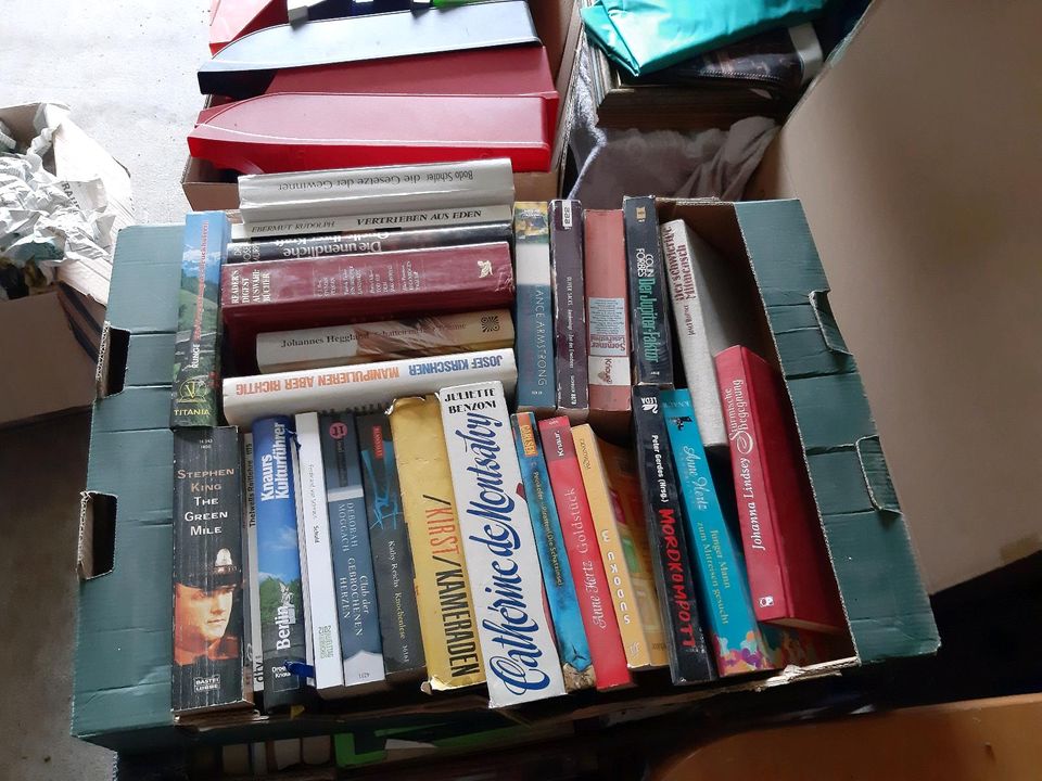 Viele Bücher in Fritzlar