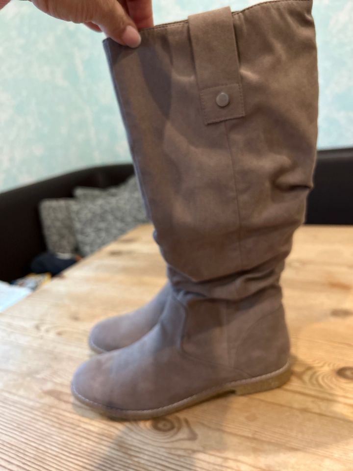 Stiefel von Next NEU, braun in Größe 37 in Otterbach