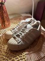 Adidas Superstar Weiß Schlangenmuster Gr. 40 Baden-Württemberg - Weinstadt Vorschau