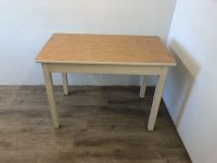 #A DDR Küchentisch Esstisch Holz Retro Vintage weiß Shabby Küche Sachsen - Burgstädt Vorschau