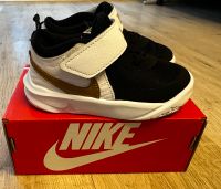 Nike Team Hustle D10 Kinderschuh Brandenburg - Schulzendorf bei Eichwalde Vorschau