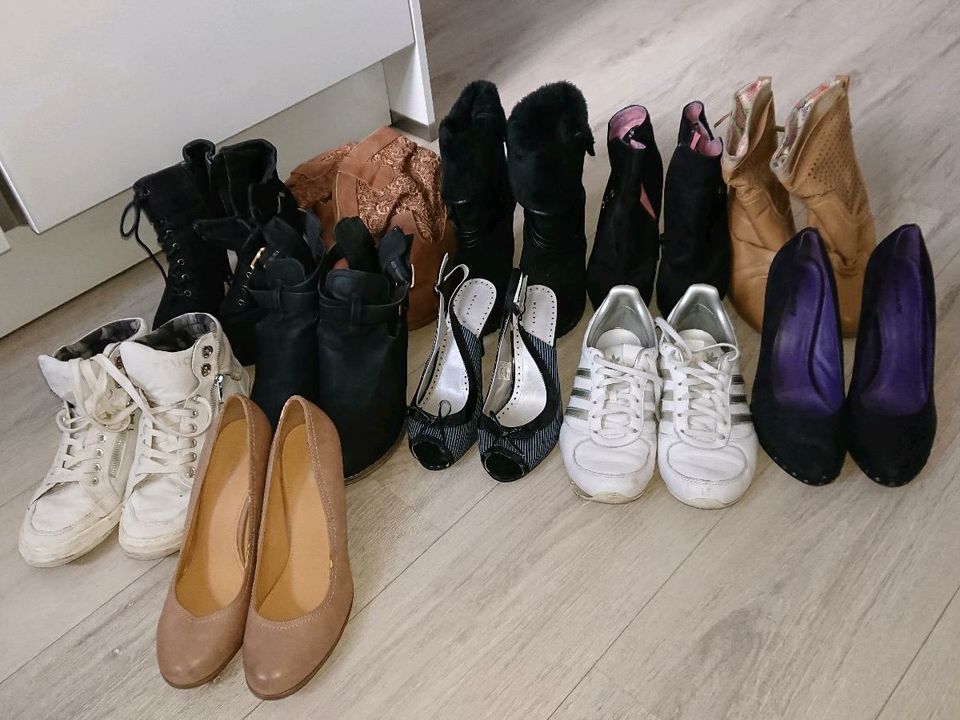 Schuhpaket Größe 38 /39, individuell zusammen stellen, gebraucht in Unterschleißheim