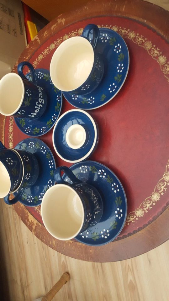Blau Tee Set. in Jarplund-Weding
