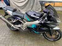 Kawasaki ZX9R-E-aus 4-2003 läuft und fährt mit 63000 Kilometern Bochum - Bochum-Ost Vorschau