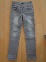 Stretch-Jeans Gr.38 von bpc selection grau, gut erhalten Bayern - Essenbach Vorschau