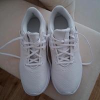 Air Max Bella Weiß Gr.41 Damen-Sneaker Neuwertig Niedersachsen - Osnabrück Vorschau