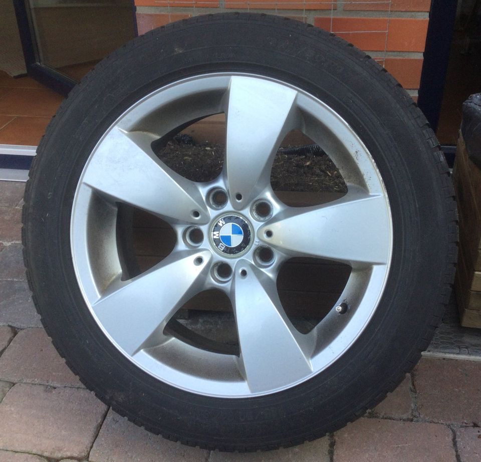 4 x BMW Felgen mit Winterreifen, 17 Zoll 225/50 R17 in Gremmendorf