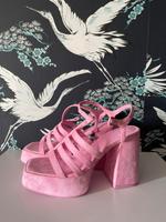 Bershka Pinke Platform Sandalen Sandaletten Barbie Look Nordrhein-Westfalen - Troisdorf Vorschau