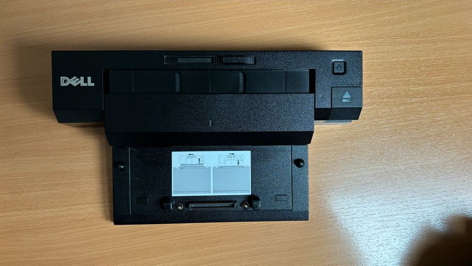 Dell E-Port Plus II/ K09A Dockingstation mit Netzteil in Kümmersbruck