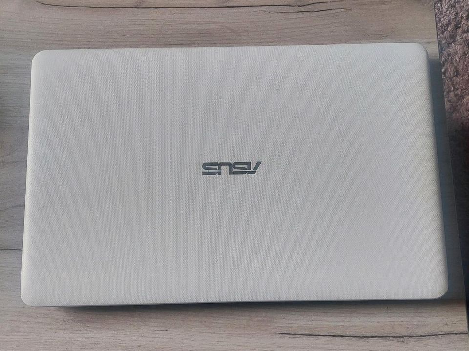 Asus Laptop 17 Zoll in Hagen