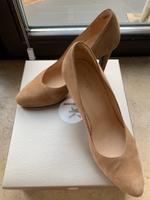 Peter Kaiser High Heels/Pumps, Wildleder, Modell Herdi, Größe 39 Köln - Köln Klettenberg Vorschau
