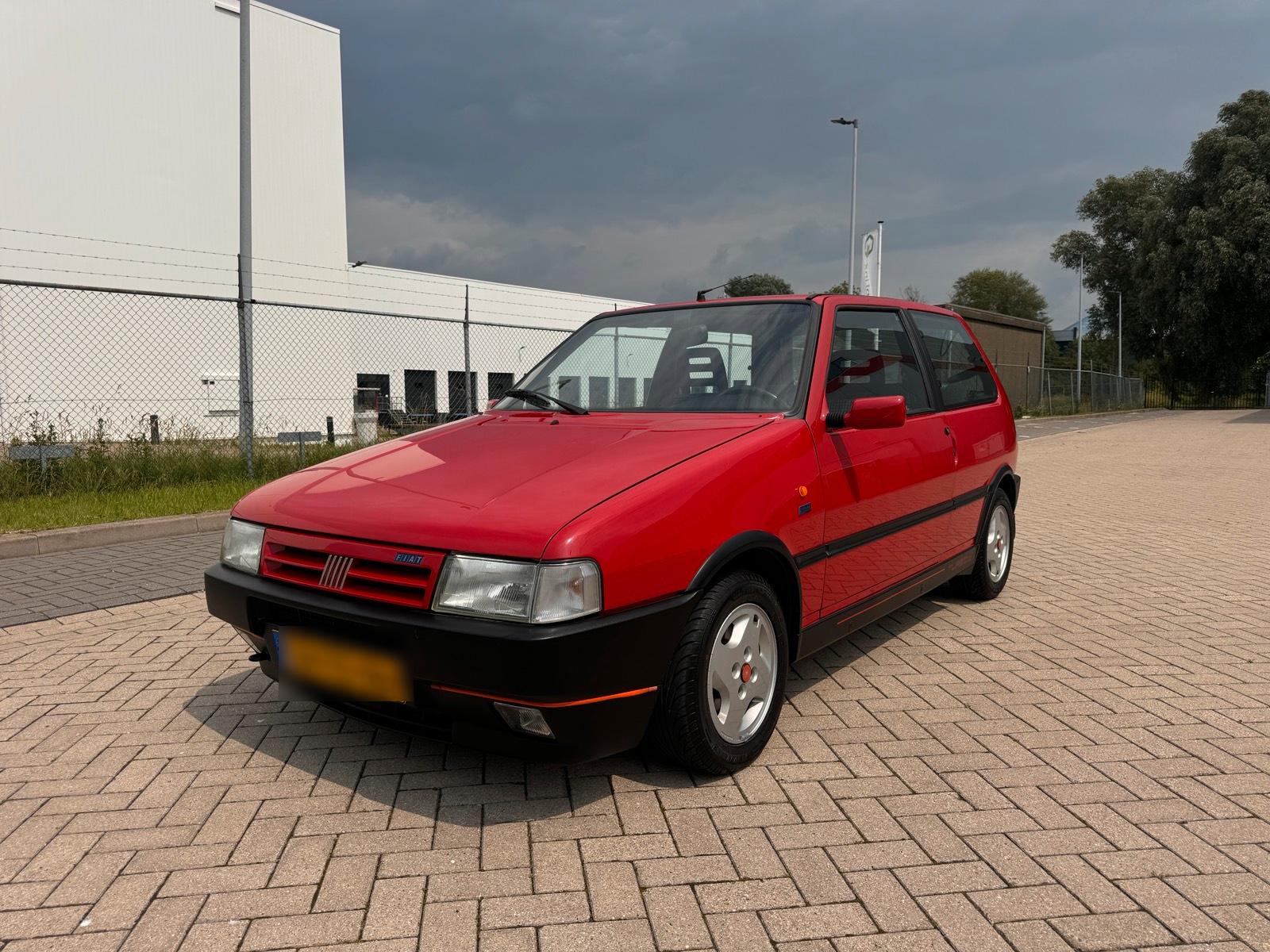 Abbildung des Autos Original Fiat Uno Turbo …