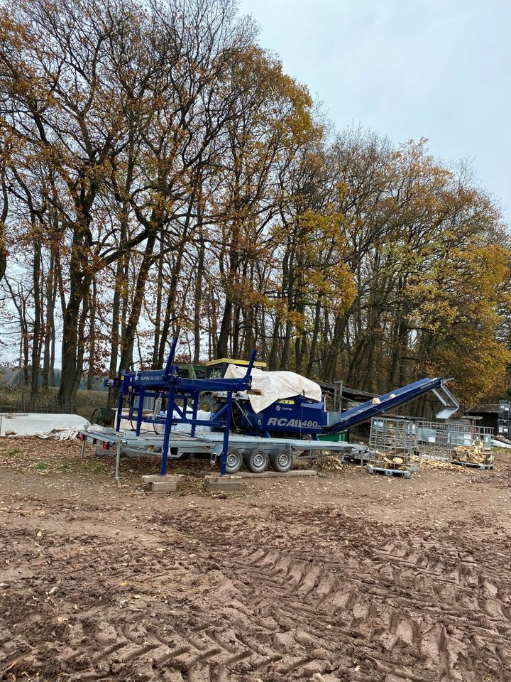 Sägespalten, Lohnspalten Brennholz Aufbereitung Kaminholz spalten in Flußbach