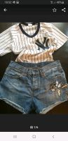 Hübsche  Levis Shorts snoopy Hamburg - Harburg Vorschau