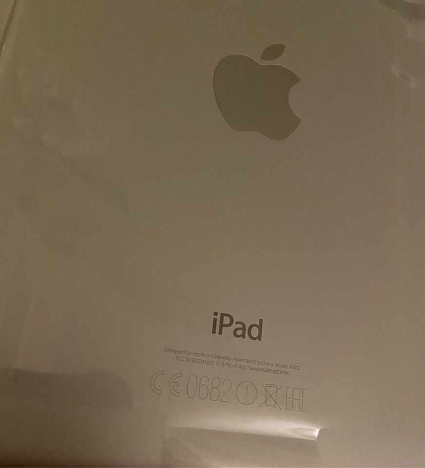 Apple original iPad Mini 16 GB wifi blaue Schutzhülle Top wie Neu in Stockach