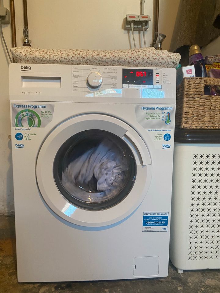 Gepflegte Waschmaschine 6kg. in Bad Schönborn