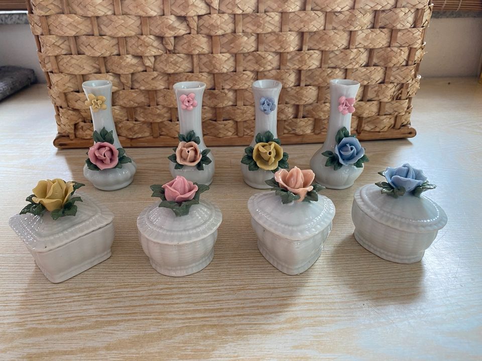 Rosen Vase und Schale mit Deckel, weiß, Tischdeko in Wernigerode