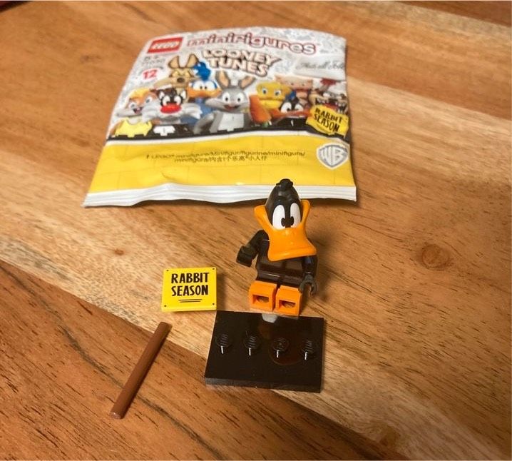 NEU! Daffy Duck/Ente - Lego Minifiguren Looney Tunes - 71030 in München