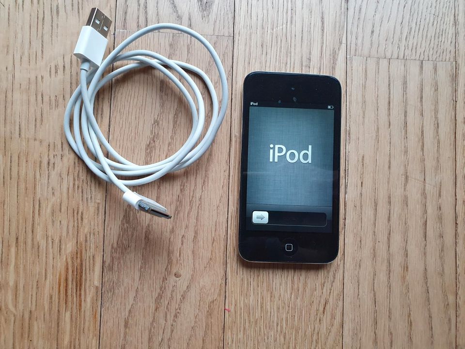 Apple ipod touch 4. Generation silber 32 GB A1367 in Weßling