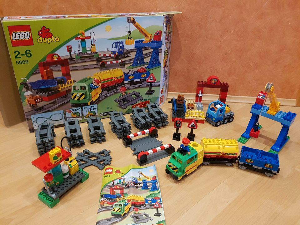 Lego Duplo 5609 Eisenbahn Super Set in Essen