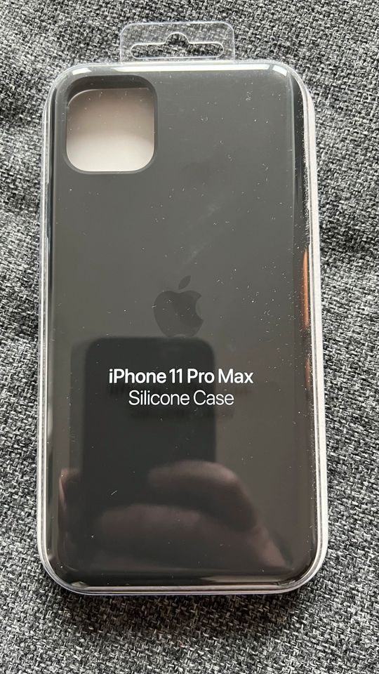 Apple iPhone 11 Pro Max Silikon Case Schwarz neu in Krefeld