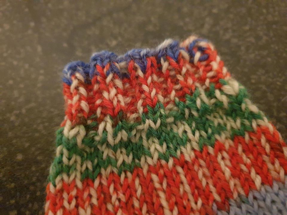 Kinder- Socken handgestrickt, weiche Wolle, neu in Wenzendorf