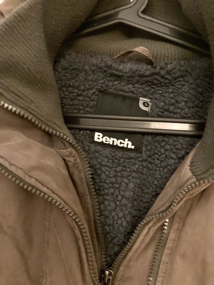 Bench dicke Winterjacke Gr.36 in Rostock