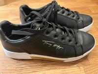 Tommy Hilfiger Sneaker Gr. 38 Wiesbaden - Nordenstadt Vorschau