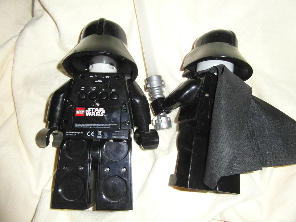 Lego Star Wars Darth Vader Taschenlampe mit Lightsaber + Wecker in Wilster