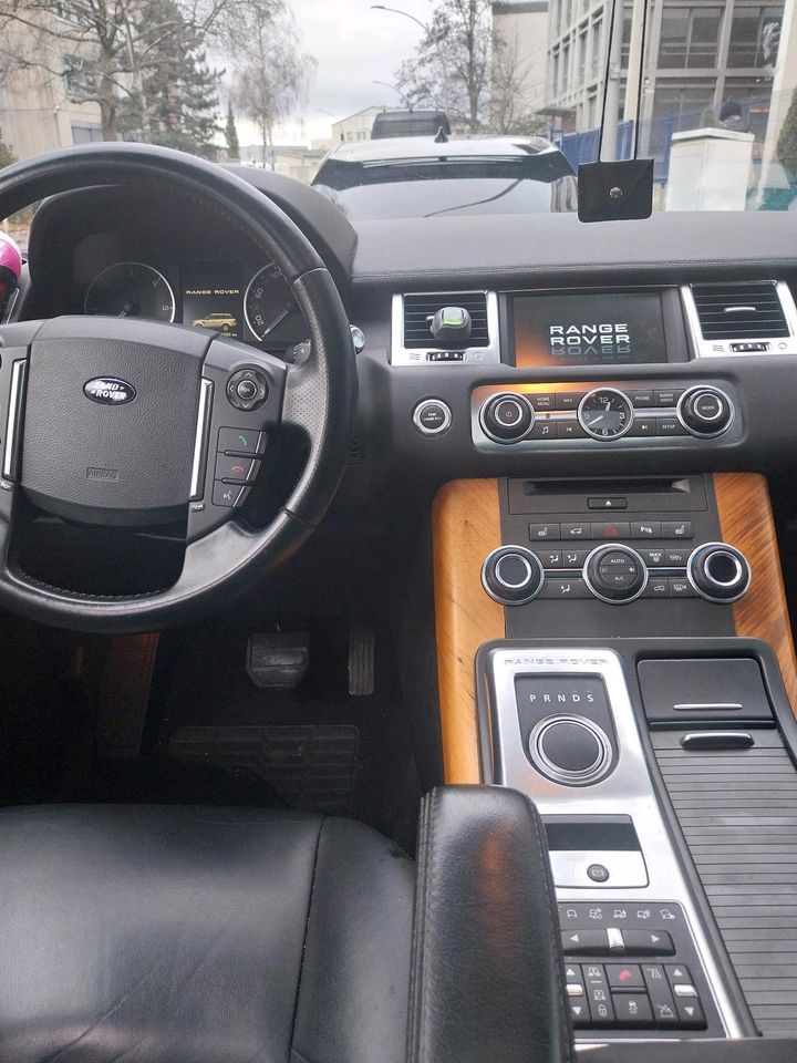 Range Rover 3.0 Mit Motor schaden wahrscheinlich in Berlin
