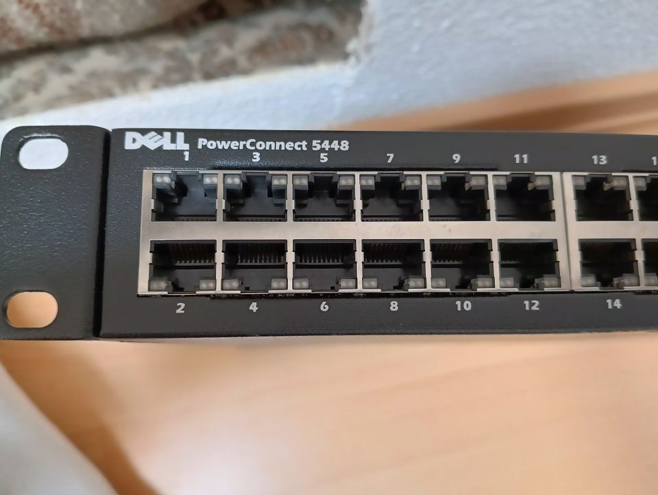 Netzwerk Switch 48 Port - 4 SFP+ DELL 5448 in Würselen