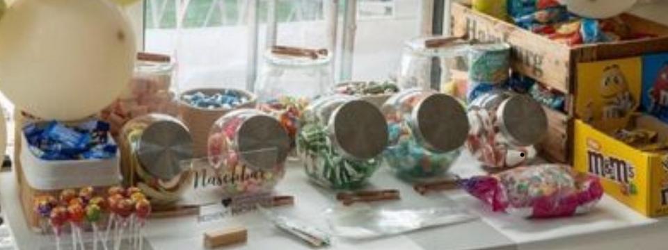 Candy-Bar, Naschbar, Candybar, Hochzeitsdeko, Tischdeko, Gläser in Hagenow