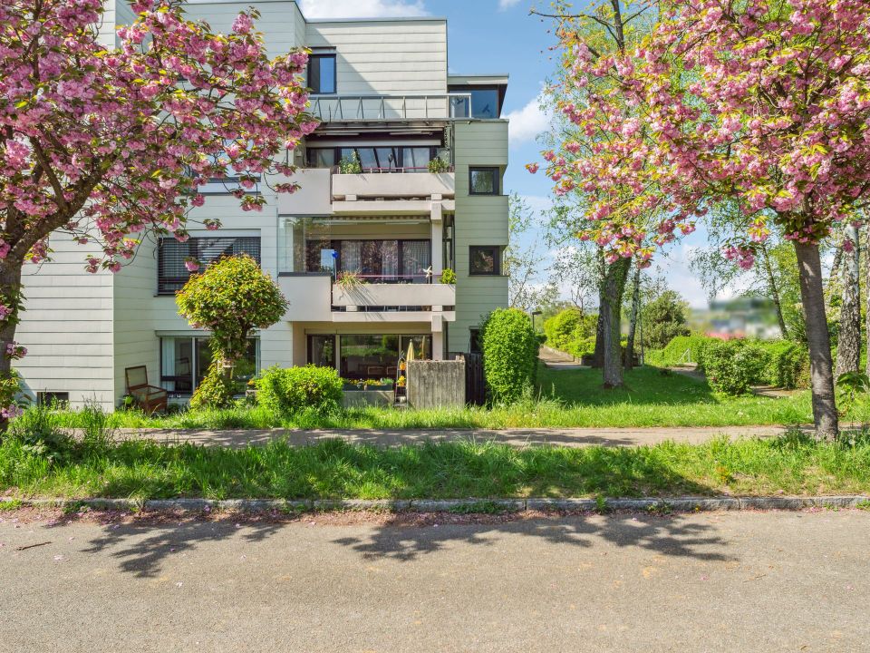 Diese 4,5-Zimmer-Penthouse-Maisonette mit Galerie und XXL-Dachterrasse ist perfekt. in Metzingen