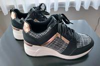 Sneaker mit Keilabsatz Hessen - Kirchheim Vorschau