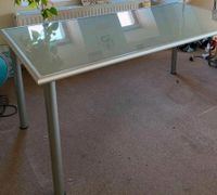 IKEA Schreibtisch, Metall mit Glasplatte, 157x78 cm Nordrhein-Westfalen - Rüthen Vorschau