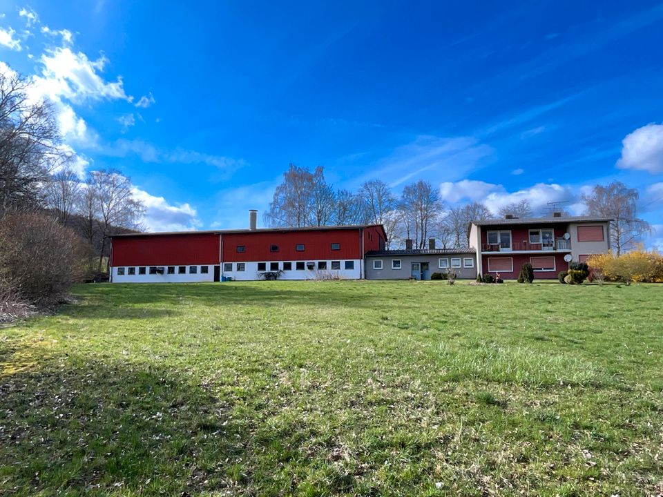 Bauernhof mit Wohnhaus, Stallungen und Scheune für Pferdeliebhaber in Sontra