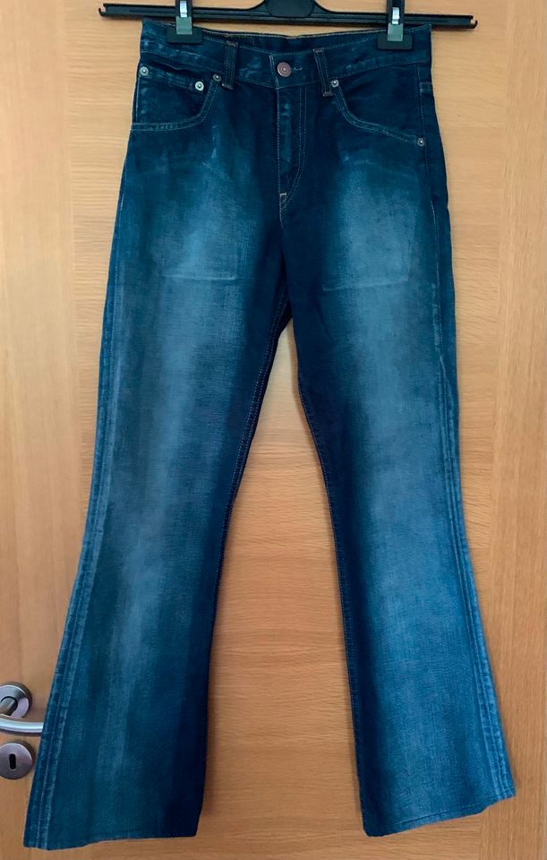 Orig. Levi’s 525 03 Jeans W26, blau, Gr. XS, Boot cut in Düsseldorf