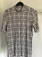 Shirt Amisu weiß schwarz Muster 38 T-Shirt Sachsen - Chemnitz Vorschau