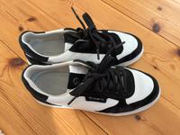 tamaris Sneaker schwarz-weiß, Gr. 38 Neustadt - Huckelriede Vorschau