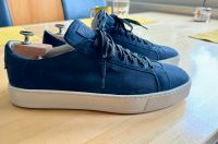 Santoni Sneaker navy Velourleder Gr 10 1/2- neu 599 € neuwertig Bayern - Veitshöchheim Vorschau