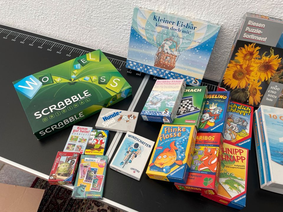 Konvolut Gesellschaftsspiele Kinder Brettspiele Ravensburger etc in Quierschied