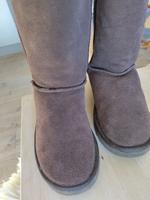 Boots UGG australia classic high W8/ Gr.39 Lammfell Braun wie NEU Schleswig-Holstein - Flensburg Vorschau